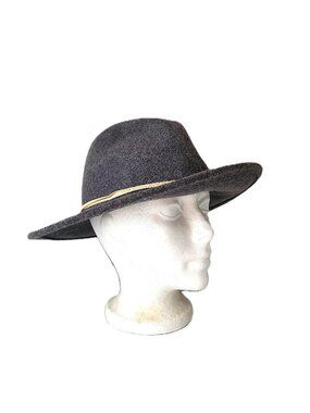 Universal Thread gray wool women's hat